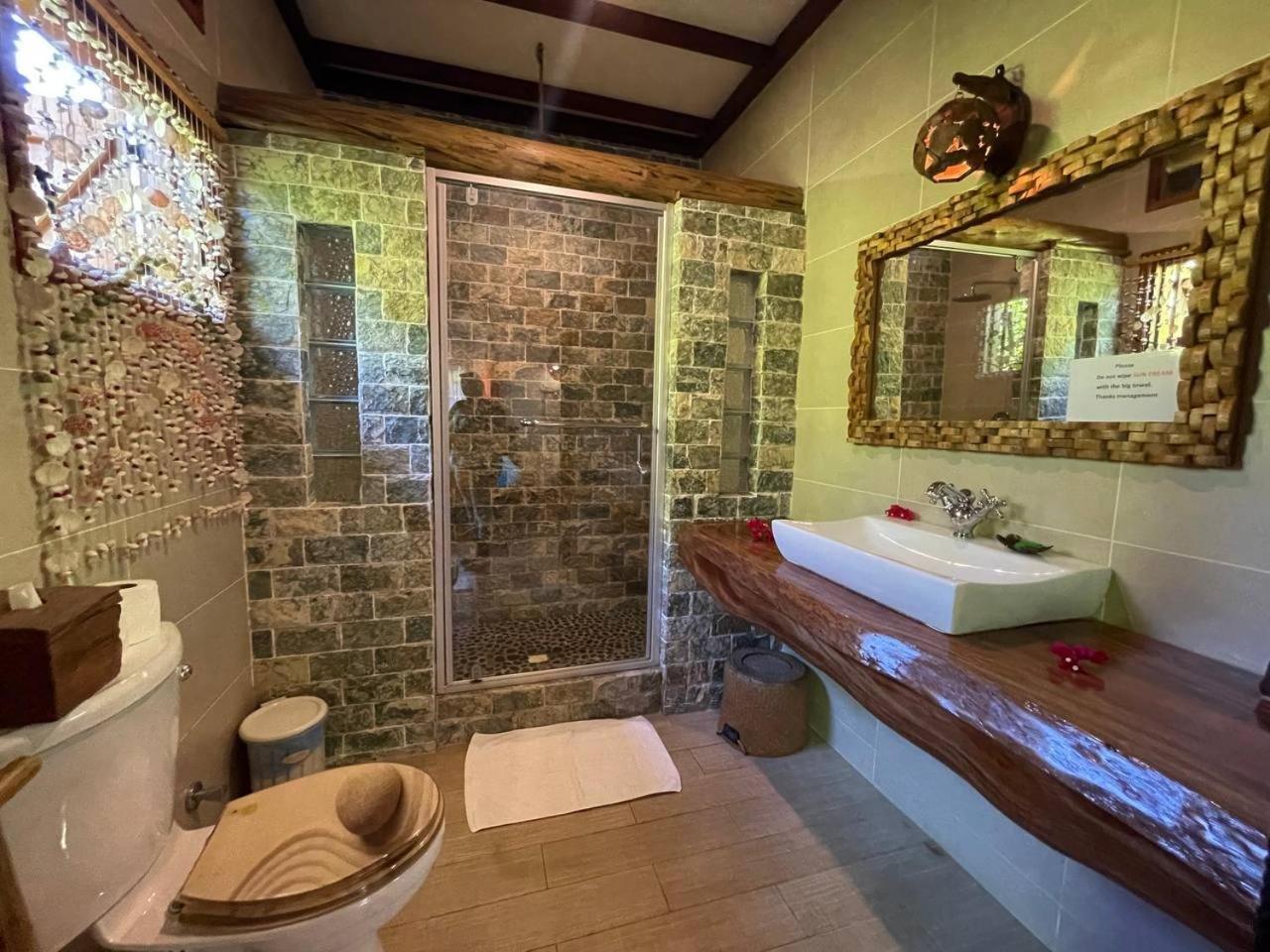 La Digue Holiday Villa